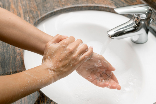 10 Essential Hand Washing Do’s and Don’ts for Better Hygiene